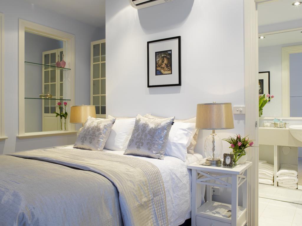 Andre'S Mews Aparthotel เมลเบิร์น ภายนอก รูปภาพ