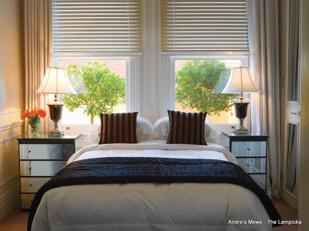 Andre'S Mews Aparthotel เมลเบิร์น ภายนอก รูปภาพ