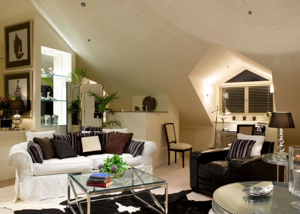Andre'S Mews Aparthotel เมลเบิร์น ภายนอก รูปภาพ